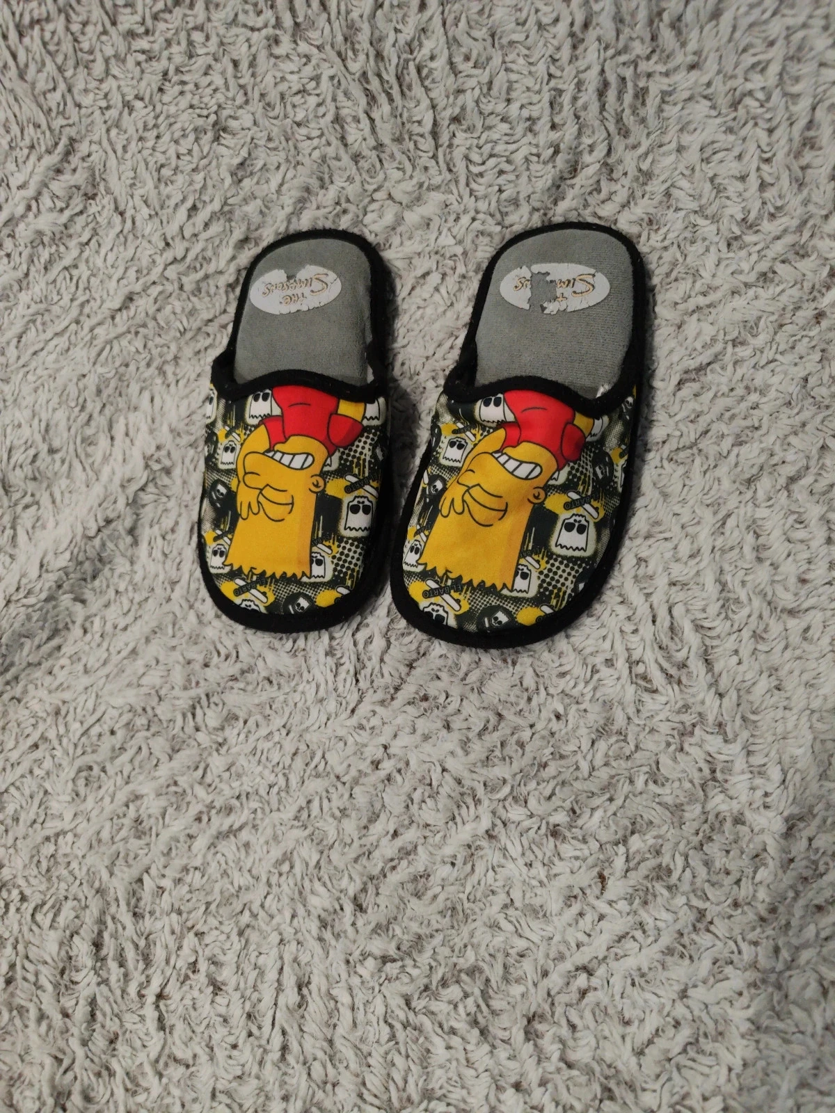 Chaussons Simpsons taille 32